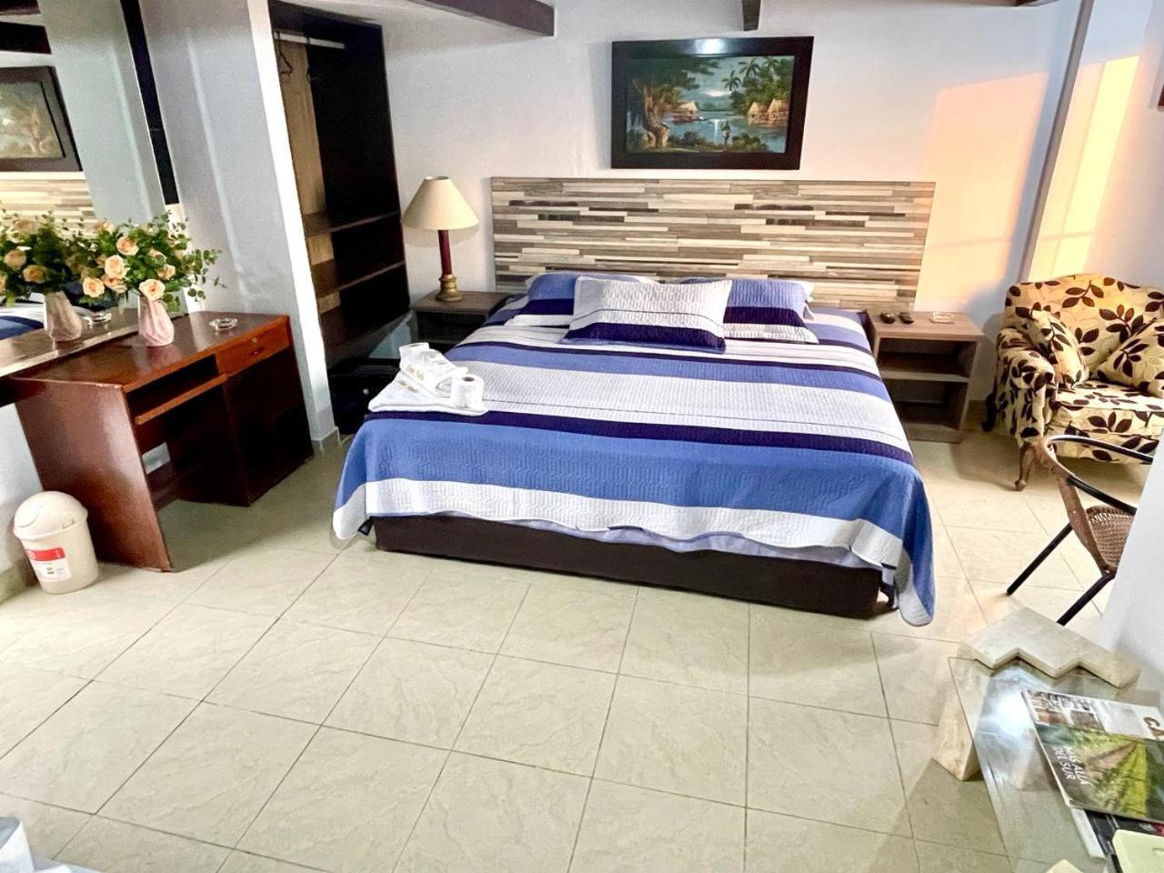 Hostal Ocean Pacifico Пунта-Негра Экстерьер фото
