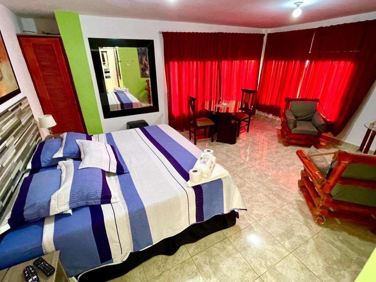 Hostal Ocean Pacifico Пунта-Негра Экстерьер фото