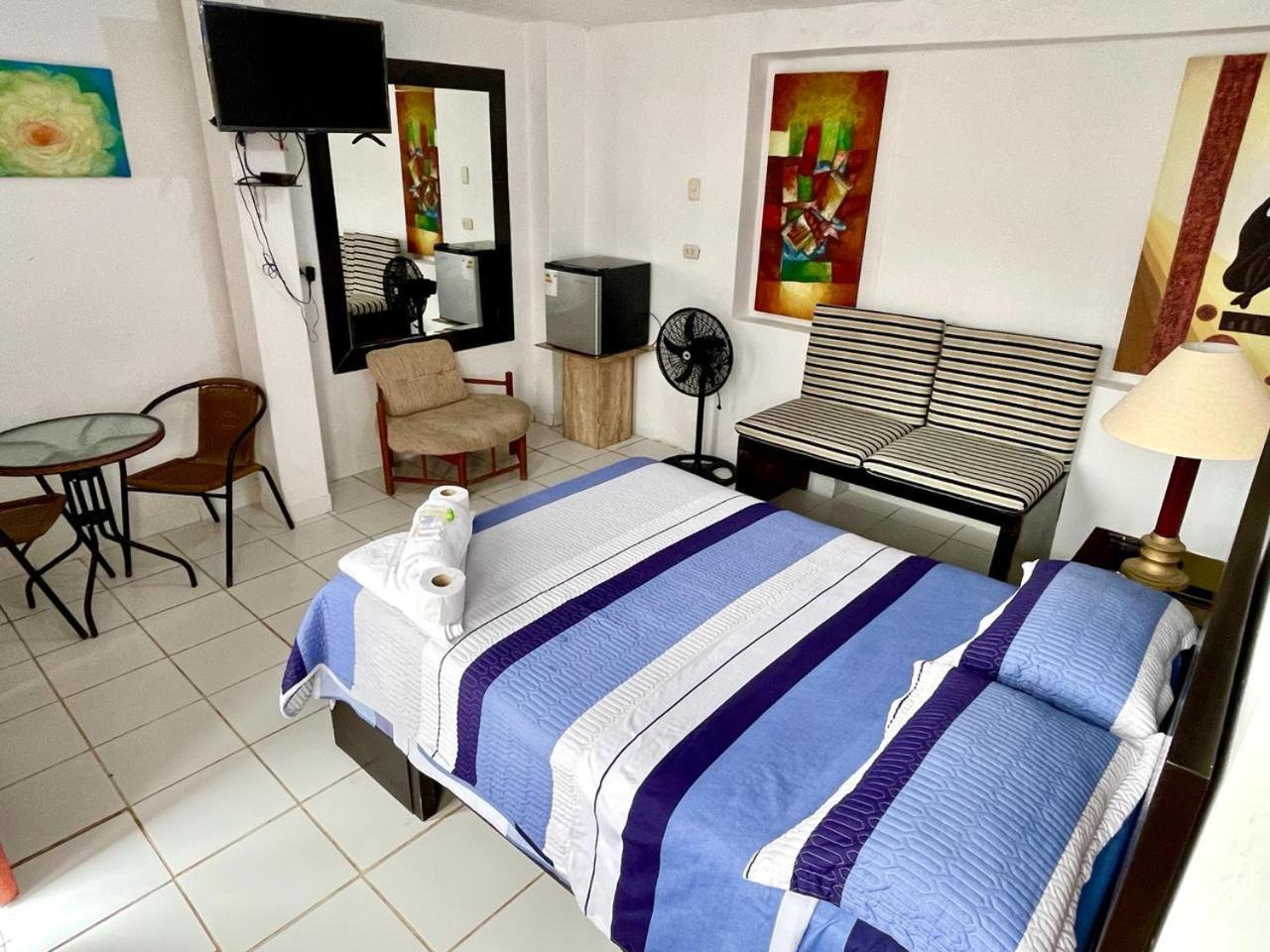 Hostal Ocean Pacifico Пунта-Негра Экстерьер фото