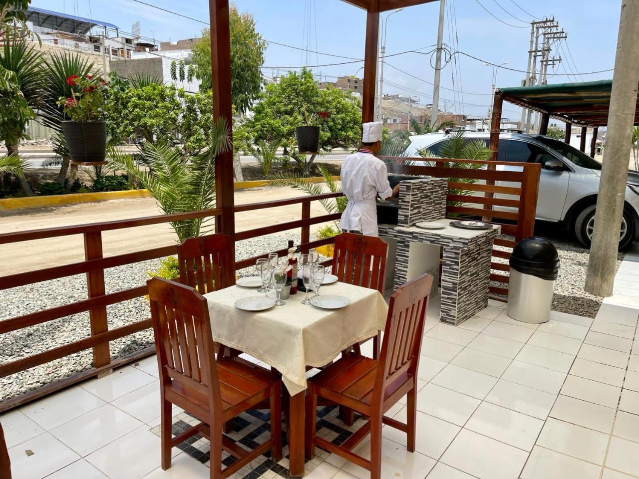 Hostal Ocean Pacifico Пунта-Негра Экстерьер фото