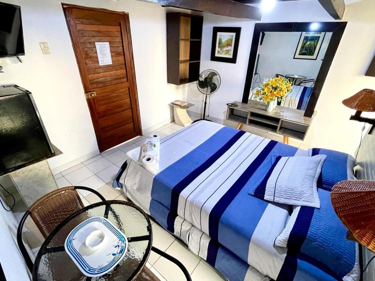 Hostal Ocean Pacifico Пунта-Негра Экстерьер фото