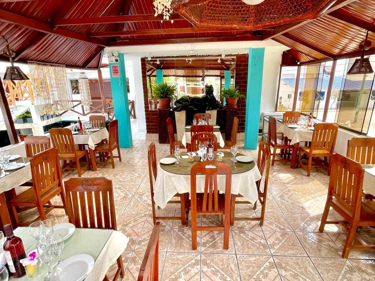 Hostal Ocean Pacifico Пунта-Негра Экстерьер фото