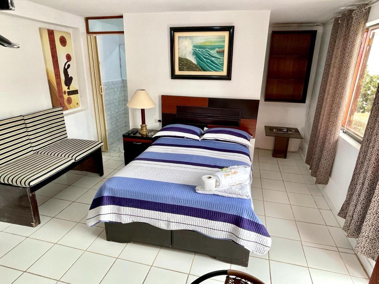 Hostal Ocean Pacifico Пунта-Негра Экстерьер фото