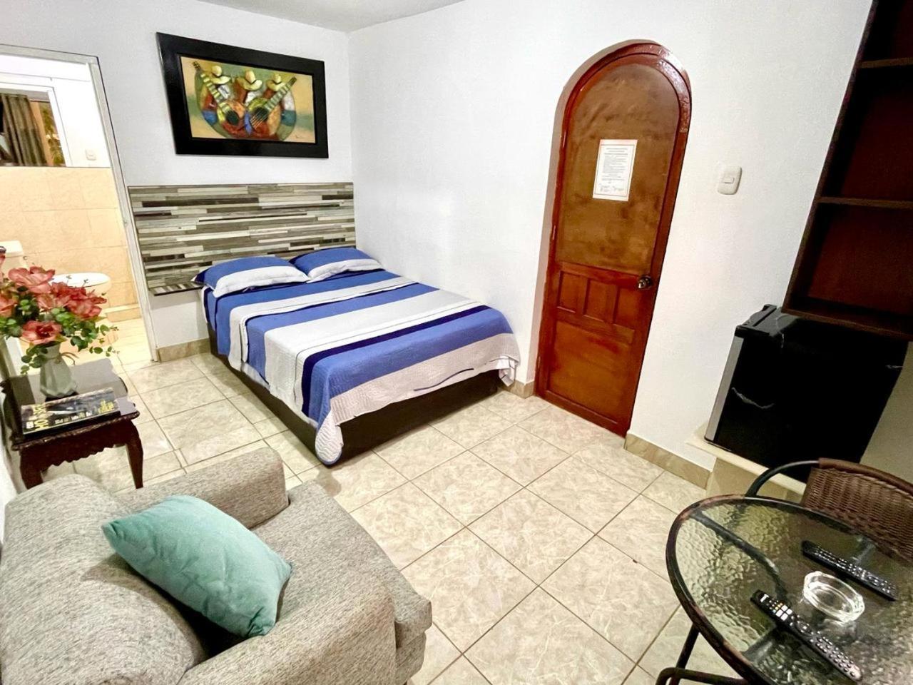 Hostal Ocean Pacifico Пунта-Негра Экстерьер фото