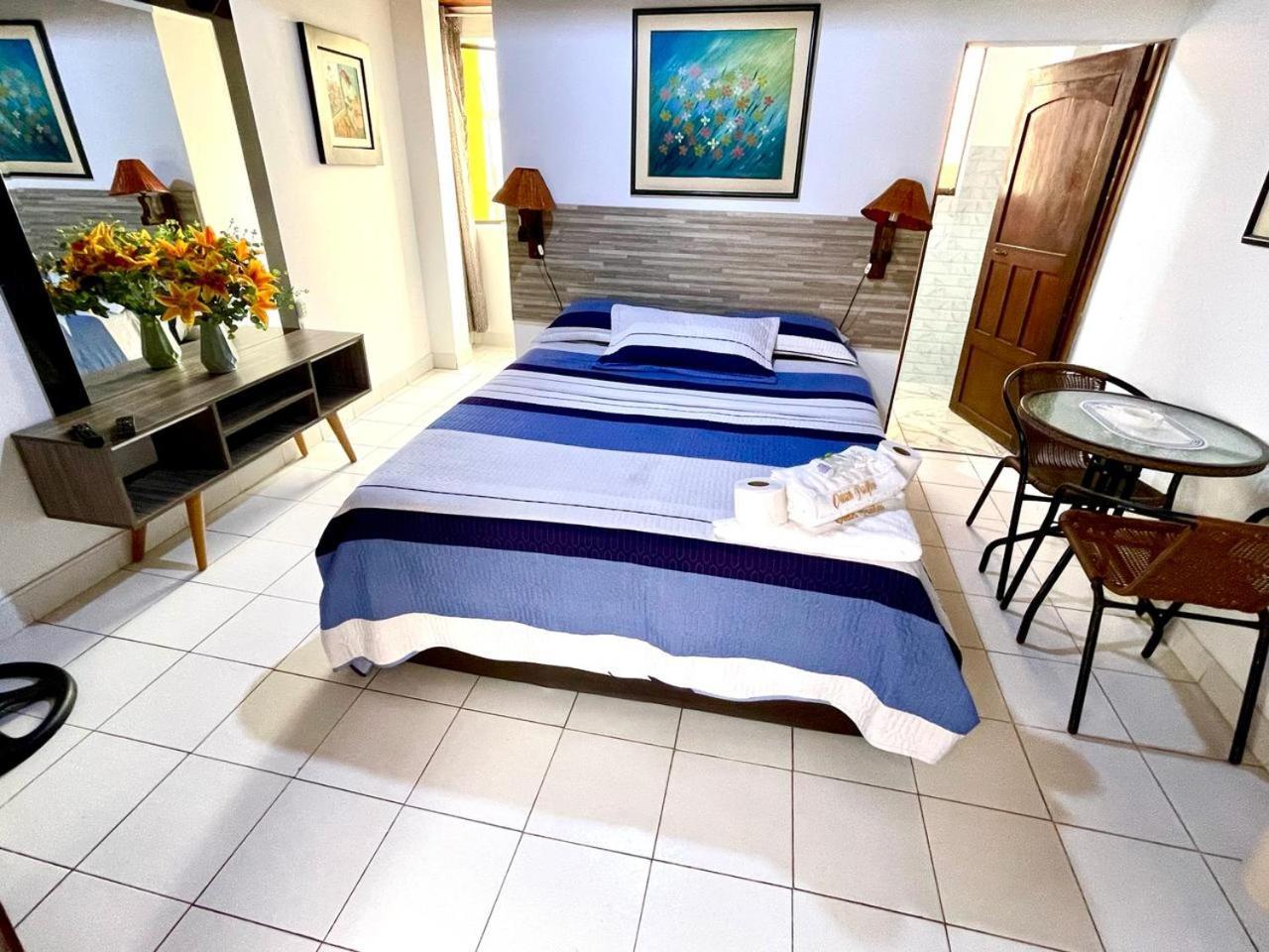 Hostal Ocean Pacifico Пунта-Негра Экстерьер фото