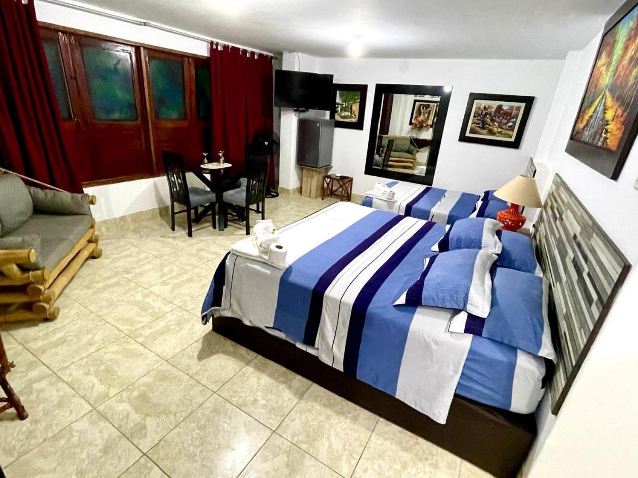 Hostal Ocean Pacifico Пунта-Негра Экстерьер фото